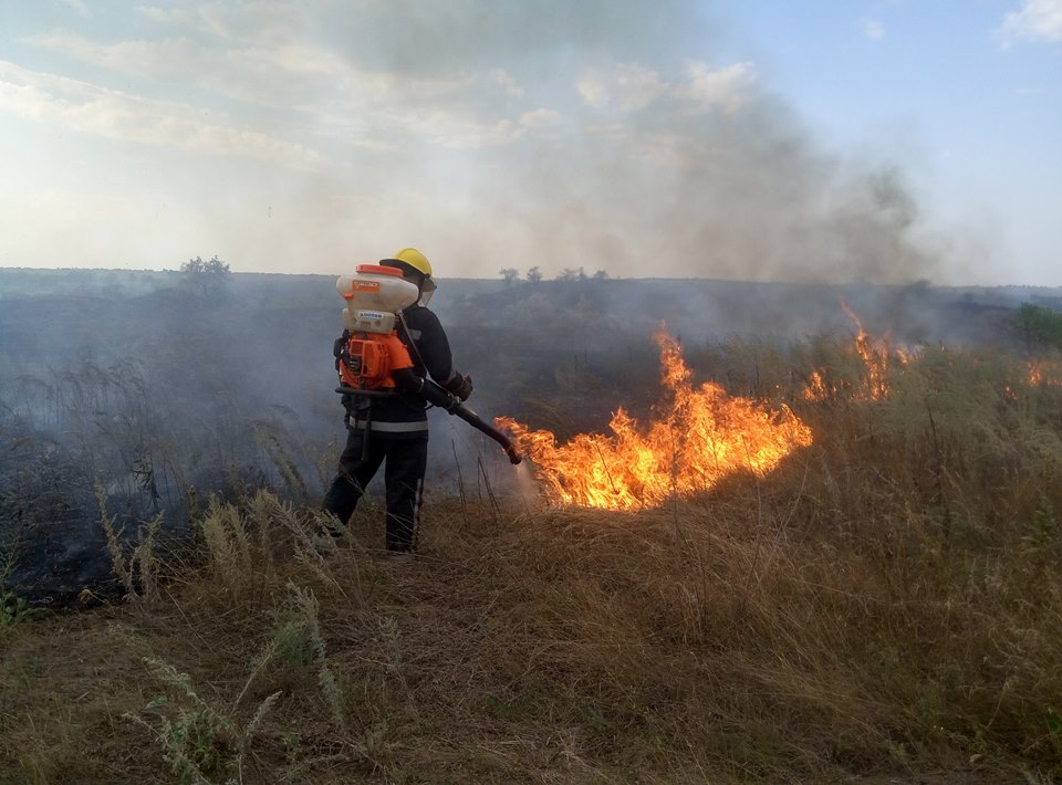 Каховці рятувальники двічі залучалися до гасіння пожеж в екосистемах